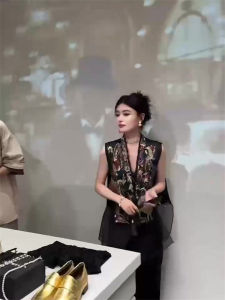 Fashionable High-End Two-Piece Set For Women Summer Vintage Embroidery Design Slimming Dress And Matching Jacket