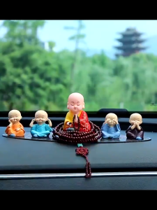 Set 5 chú tiểu hòa thượng tượng phật gật gù trang trí taplo xe hơi decor phòng ngủ bàn làm việc