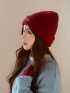 หมวกถักหนาสำหรับเดินทางไปทำงานในฤดูหนาว หมวกไหมพรมแบบสวมหัวสำหรับผู้ชายและผู้หญิง สไตล์เกาหลี สีแดง อบอุ่น หมวกถักสำหรับเดินทางไปทำงาน