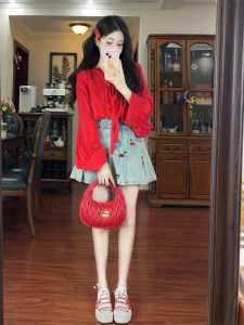 เสื้อเชิ้ตแขนยาวผู้หญิงสีแดง ปมผีเสื้อ ทรงหลวม สไตล์วินเทจ เสื้อคอกลมแขนพอง ทรงปกติ คอตตอน 100%