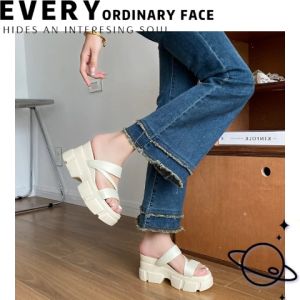 Wulove พร้อมส่ง รองเท้าแตะแฟชั่นเสริมส้น รุ่นนี้มี 3 สี ยางดี น้ำหนักเบา แมทช์ได้กับทุกชุด ใส่ได้ทุกโอกาส รีบเลย ก่อนสินค้าหมด