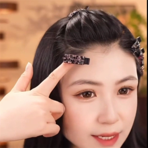 Korean Style Sparkling Diamond Hair Clips Womens Elegant Side Duckbill Forehead Bangs Hair Accessories Spring Autumn Style