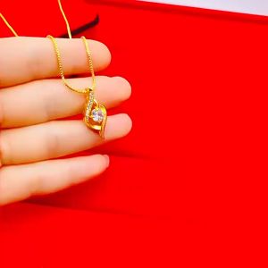 Vòng cổ vàng thật 18k đích thực Phụ nữ Moissanite Cutout Quảng trường Zircon Quà tặng trang sức mặt dây chuyền cho bạn gái