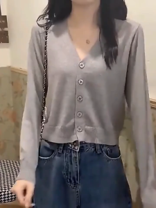 LadyLuxe - Cardigan Atasan Wanita Lengan Panjang Kardigan V-Neck Knit Rajut Lembut Musim  SL029