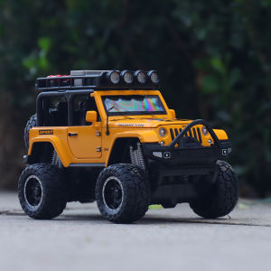 โมเดลรถจี๊ปบิ๊กฟุตโลหะผสม1/32ของเล่นเสียงและแสงดึงกลับรถออฟโรด JEEP รถโลหะจําลองสําหรับเด็ก