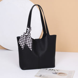 Large Capacity Leather Tote Bag Womens 2024 New Commuter Cowhide Fashion Single Shoulder Soft Leather Underarm Bag