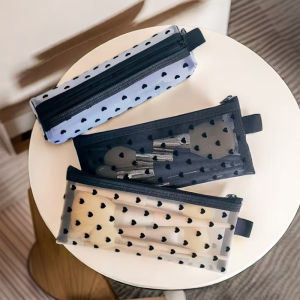 Large Capacity Portable Travel Makeup Brush Storage Bag Mesh Design Heart Shaped Cosmetic Bag Eyebrow Pencil Case  Style