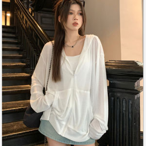 เสื้อคลุมกันแดดแบบมีฮู้ดบางระบายอากาศได้ดีสำหรับผู้หญิงในช่วงฤดูร้อนปี 2025 เสื้อคลุมกันหนาวแบบลำลองหลวมๆ ผ้าไหมน้ำแข็ง ทรงสั้น