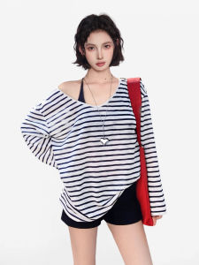Áo Thun Tay Rộng Trễ Vai American Stripe