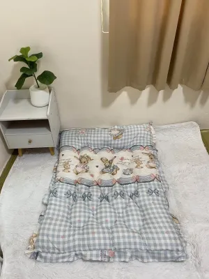 ที่นอนอนุบาล ( ก้ามปู ) 👈มีหมอนในตัว น้ำหนักเบาพกพาง่าย