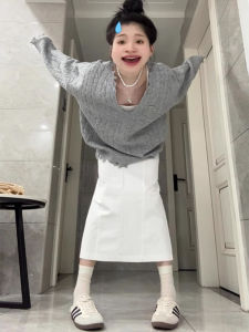ชุดเดรสสีเทา ชุดเสื้อสเวตเตอร์ ชุดสองชิ้น ชุดแฟชั่นสไตล์เกาหลี ชุดฤดูใบไม้ร่วง ชุดเดรสยาว ชุดเดรสผู้หญิง ชุดเดรสฤดูใบไม้ร่วง