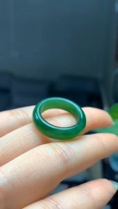Oแหวนหยกแท้ หยกพม่า Jadeite Type A พม่า ( รับประกันหยกพม่าแท้ตลอดชีพ ) | แหวนหยก สีขาว | แหวนหยกสีเขียว | พร้อมกล่อง