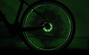 ROCKBROS Bike Wheel Hub Light 7 Colors Brake Sensing MTB Kids Bike Flash Light USB Rechargeable Warning Light for Child Balance BIke Bicycle Accessories