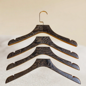 Markless Hanging Wooden Clothes Hanger