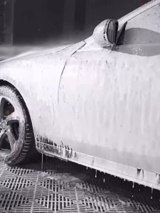 Ready Stoxk Snow Gloss Wash and Wax Car Shampoo 473ml Wash & Wax in 1 Step Premium Car Wash with Wax