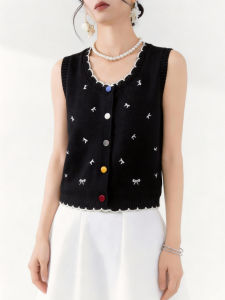 QINGNAER | Bow Embroidery Sleeveless Black Knit Vest Large Size