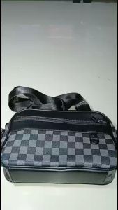 Tas Selempang / Bahu / Messenger Pria Wanita Bahan Sintetis Tebal 20113 Muat Banyak