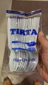 Sendok Makan Plastik Higienis PUTIH susu PREMIUM merk TIRTA 1 pack isi 25 pcs... Bahan KOKOH / KUAT dan ANTI  PECAH