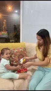 Happy Oil Bunga Matahari 100 ML / Minyak Bayi / Minyak Pijat