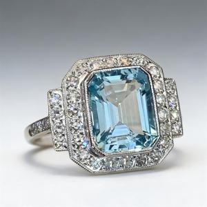 Huitan Geometric Women Ring Gorgeous Party Wedding Gorgeous Accessories Silver Color Inlaid Shiny Blue CZ Stylish Lady Jewelry