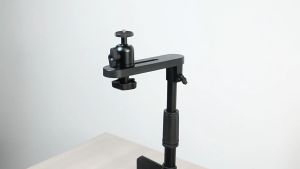Bracket Standing Proyektor bersembunyi Projektor Infokus Proyektor Universal Tipe Proyektor Adjustable
