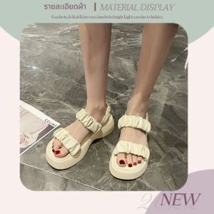 LHFriday รองเท้าแตะเสริมส้นแฟชั่น รุ่นนี้มีให้เลือกจัดถึง 4 สี เที่ยวใส่ไปไหนเอาอยู่ทุกโอกาส รีบตำก่อนของหมด สบายไม่ปวดเท้า รุ่นนี้บอกเลยตอบโจทย์สุดๆ