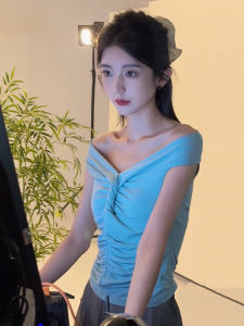 Summer Korean Style Womens V-Neck Short Sleeve T-Shirt Slimming Stylish Beautiful Mini Top Pure Desire Fashion Sweet And Spicy