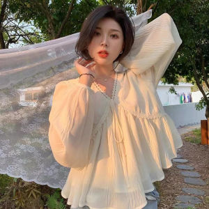 เสื้อเชิ้ตคอวีแขนยาวผู้หญิงฤดูใบไม้ร่วงปี 2022 ดีไซน์ใหม่ เสื้อเชิ้ตผู้หญิงทรงหลวมแขนโคมไฟ ชุดทำงานสไตล์ย้อนยุค