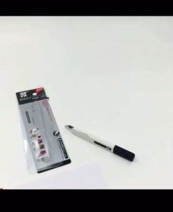 SDI 0443Cคัทเตอร์ขนาดเล็ก9mm แบบล็อคใบมีดอัตโนมัติ มีดคัตเตอร์เอนกประสงค์ 9 มม ใบมีดเอียง30องศา9mm