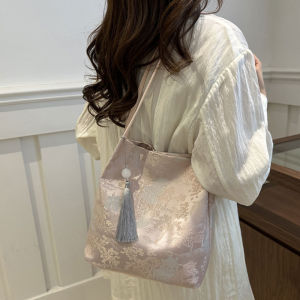 Chinese Style Large Capacity Embroidered Tote Bag