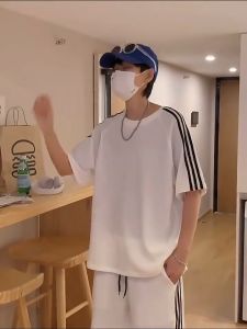 celana pendek lengan pendek Kit  one set kaos  setelan olahraga kasual pria  lima titik lengan pendek setelan tren pasangan  wafel setelan celana longgar   t-shirt celana pendek