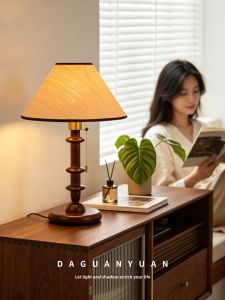 DGY | Retro Style Rattan Table Lamp