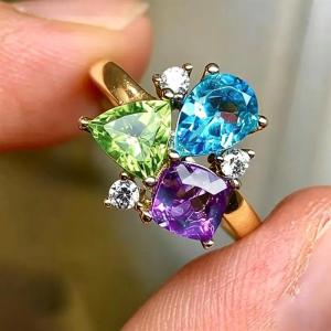 Huitan Fashion Women Ring Silver Color/Gold Color Luxury Party Wedding Versatile Accessories Inlaid Three Colors CZ Chic Jewelry