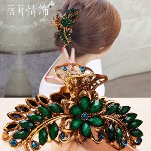 Vintage Large Bath Time Hair Clip for Updo