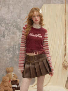 unifree | Áo Thun Knit Sọc Đỏ Phong Cách Retro Với Tay Loe và Dây Xích