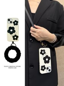Womens Minimalist Ins Black Stuffed Bracelet for Apple 16promax Phone Case Iphone15 Flower 14pro Strap 15promax Crossbody 13pro Artsy 16 Anti-Lost 14pm
