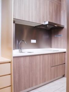 1 Roll Pvc Oil-proof Wood Grain Sticker Self-adhesive Wallpaper For Kitchen Countertop Furniture Cabinet Table Wall Renovation