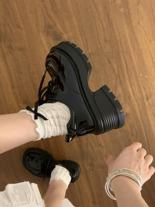 Elevating Black Leather Flats Womens Fashion Thick Bottom British Style Shoes Suitable for Skirts Autumn Winter Seasonal Wear