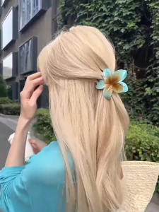 ความรู้สึกของบรรยากาศในวันหยุด ~ ดอกไม้ย้อมสีมึนงง คลิปจับ สาววัยรุ่น สดและหวาน ดอกไม้ไข่ ด้านหลังศีรษะจานกิ๊บติดผม คลิปฉลาม