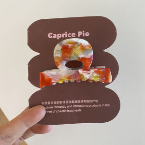 High Quality Medium Size Crossed Hair Claw Clip Stylish Korean Aesthetic Half Updo Hair Accessories Shark Clamp