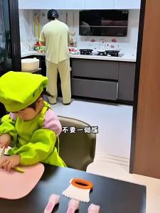 XIDIQI | Safe Realistic Cut Baby Girl Toy Kitchen Set