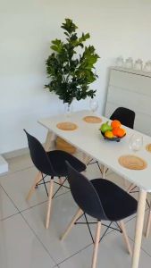 F&F : EAMES Dining Table With 4 chairs /meja makan/kerusi eames/Meja makan 4 kerusi/ Set meja makan