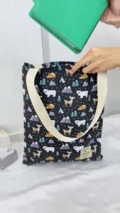 Desain Tote Bag Unik: Tas Wanita Totebag Risleting untuk Tas Belanja & Kuliah
