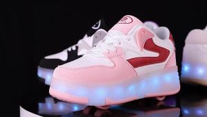 Heelys Girls  Four-Wheel Rollerskate Double-Wheel Walking Shoes Childrens Wheels Detachable Deformation Boy the Skating Shoes