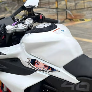 สติกเกอร์สะท้อนแสงสติกเกอร์สำเร็จอะนิเมะ Winker ติดตาอุปกรณ์ตกแต่งที่กันรอยขีดข่วนสำหรับมอเตอร์ไซค์มอเตอร์ไซค์สกู๊ตเตอร์จักรยานอุปกรณ์ตกแต่งกระจกหน้ารถ