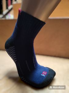 HB02 Kaos kaki dewasa sport tebal pendek