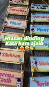 Decor Art - 60x20 Cm Hiasan Dinding 6 Susun Tema Kata Kata Ajaib Model Gantung Tali (Kd: AJB)