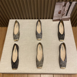 รองเท้าส้นแบนติดพลอยเทียมแฟชั่นแบบเซเลบริตี้สไตล์ฝรั่งเศสแบบใหม่ฤดูใบไม้ร่วงปี2022รองเท้าชั้นเดียวหัวเหลี่ยมปากตื้นส้นแบนรองเท้าคัทชูรองเท้ากอมมิโน่
