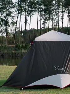 เต็นท์อัตโนมัติรองรับผู้สูงอายุได้ 2-4 คนอัป f 50 + ผิวเคลือบสีทองป้องกันสายฝนเหมาะสำหรับใช้ในค่ายพักแรม