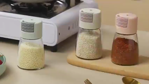 Plastic Seasoning Bottle Press Type Quantitative Seasoning Jar Kitchen Sealed Seasoning Box